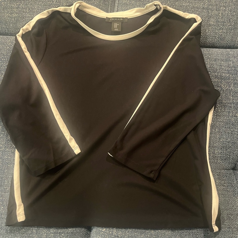 Tahari Black and Cream ladies Top